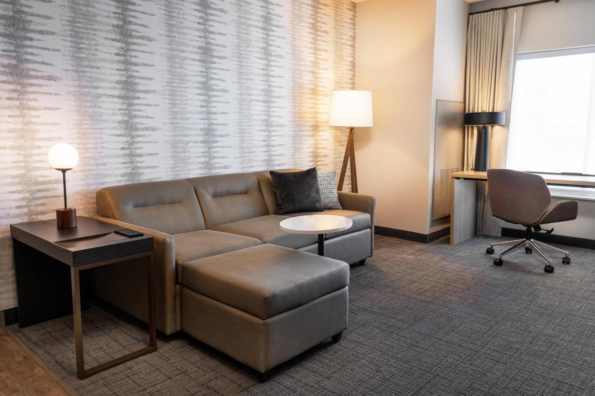 Residence Inn by Marriott Louisville Old Henry Extérieur photo